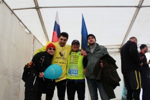Impreuna dupa 42 de km: Ilie, Bogdan, Raluca si Marius