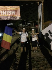 Maraton Transylvania Trail Traverse cu drapelul Romaniei si steagul dacilor -Final de cursa la Bran. Pentru a 120 oara cu drapelul Romaniei si a 6-a oara cu steagul dacilor. 