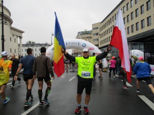 39. PZU Maraton Warszawski cu drapelele Romaniei si Poloniei
