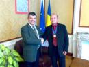 View The Un maraton de neuitat - fata in fata cu trei ambasadori Album